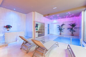Sauna, hot tub, steam room, Turkish bath, body treatments, aromatherapy