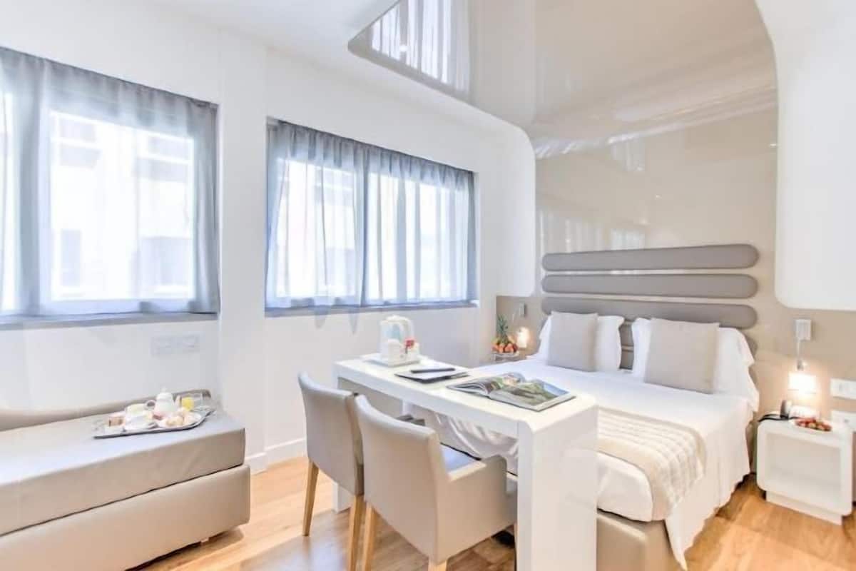 Minibar, in-room safe, desk, blackout curtains