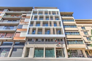 Fachada de la propiedad