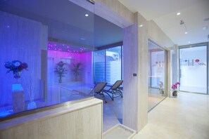 Sauna, hot tub, steam room, Turkish bath, body treatments, aromatherapy