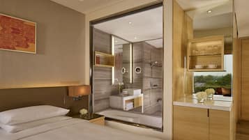 Separate bathtub and shower, deep-soaking bathtub, rainfall showerhead
