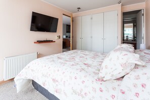 1 bedroom, soundproofing, iron/ironing board, cribs/infant beds - Livinnest Apartments en Manquehue (Santiago)