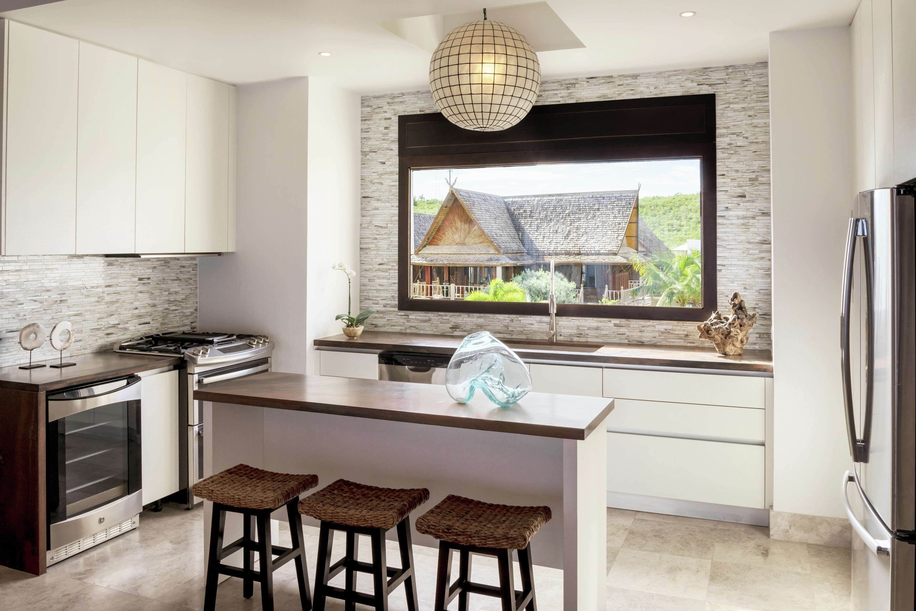 penthouse, 3 bedrooms, ocean view | private kitchen | espresso maker, coffee/tea maker