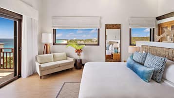 Habitación, 1 cama King size, vista al océano (Celebration) | Sábanas italianas Frette, ropa de cama de alta calidad y minibar