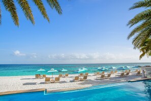 On the beach, white sand, windsurfing, beach bar
