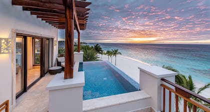 Zemi Beach House, LXR Hotels & Resorts