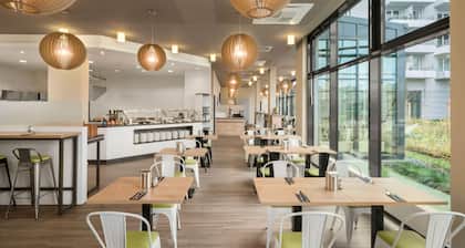 Super 8 by Wyndham Munich City West