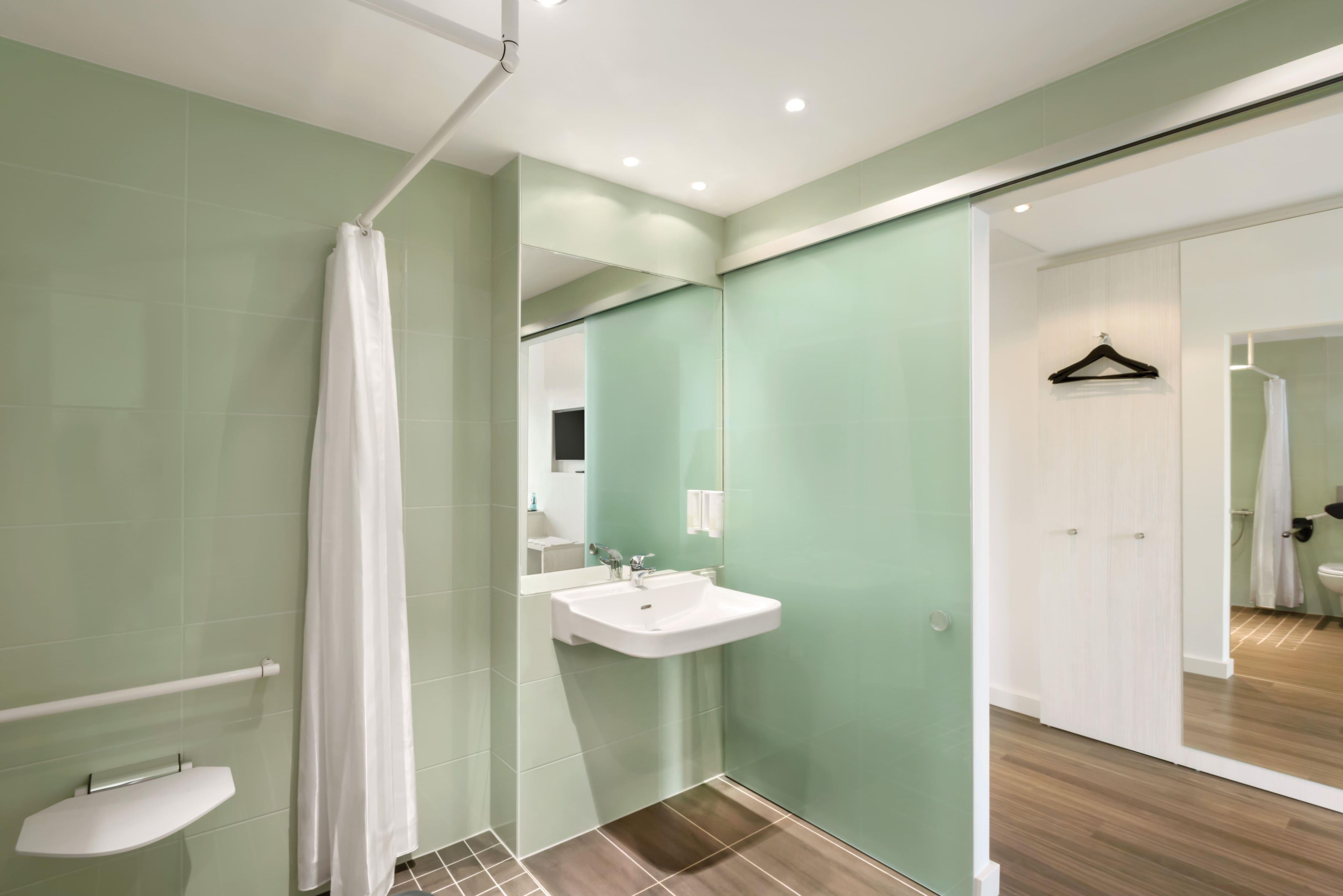 Photo - Super 8 by Wyndham Munich City North