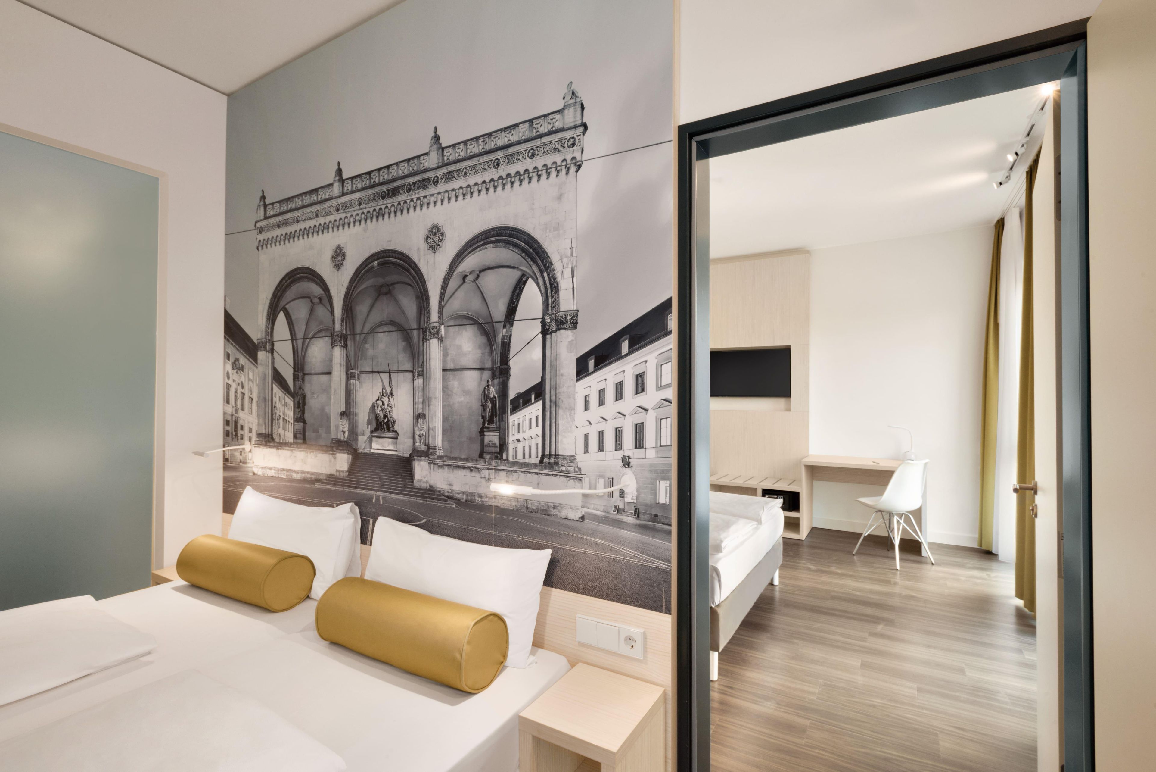 Photo - Super 8 by Wyndham Munich City North