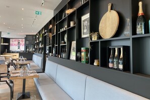 Breakfast, lunch and dinner served  - Modern Times Hotel, Vevey, a Tribute Portfolio Hotel (Saint-Legier-La Chiesaz)