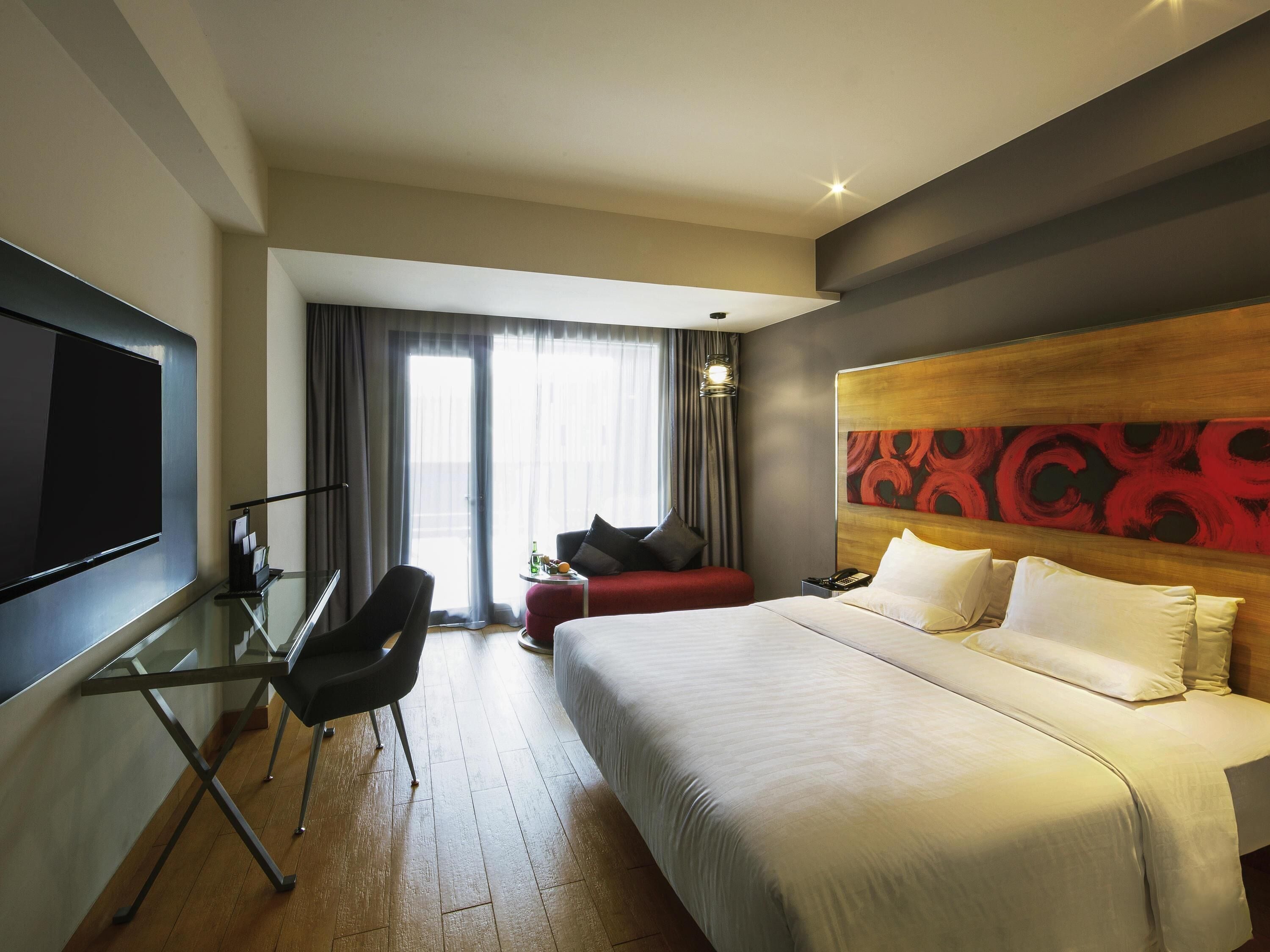 Minibar, in-room safe, desk, soundproofing