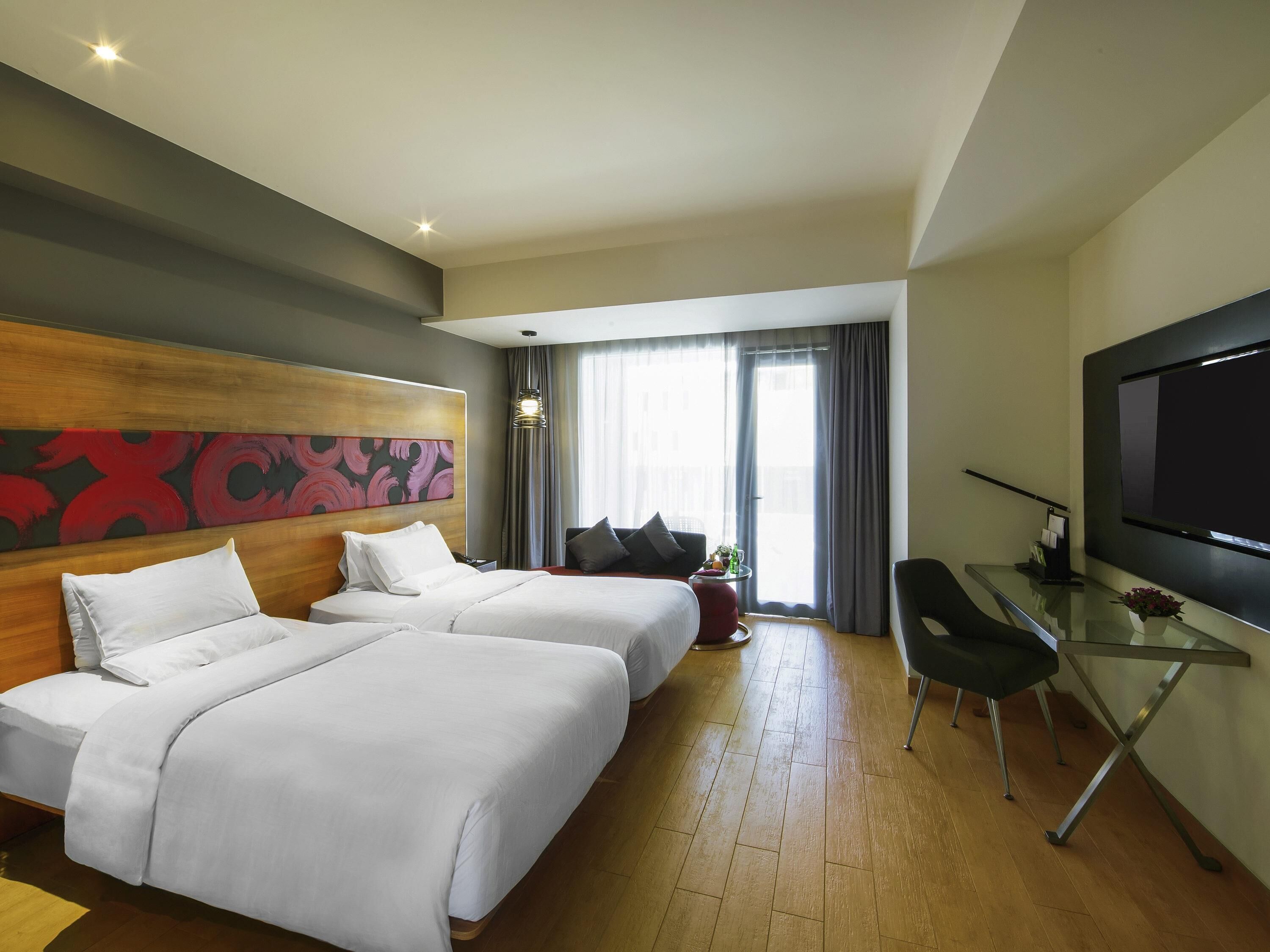 Minibar, in-room safe, desk, soundproofing