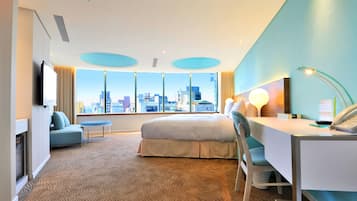 Deluxe Double or Twin Room, City View | Down duvets, in-room safe, desk, iron/ironing board