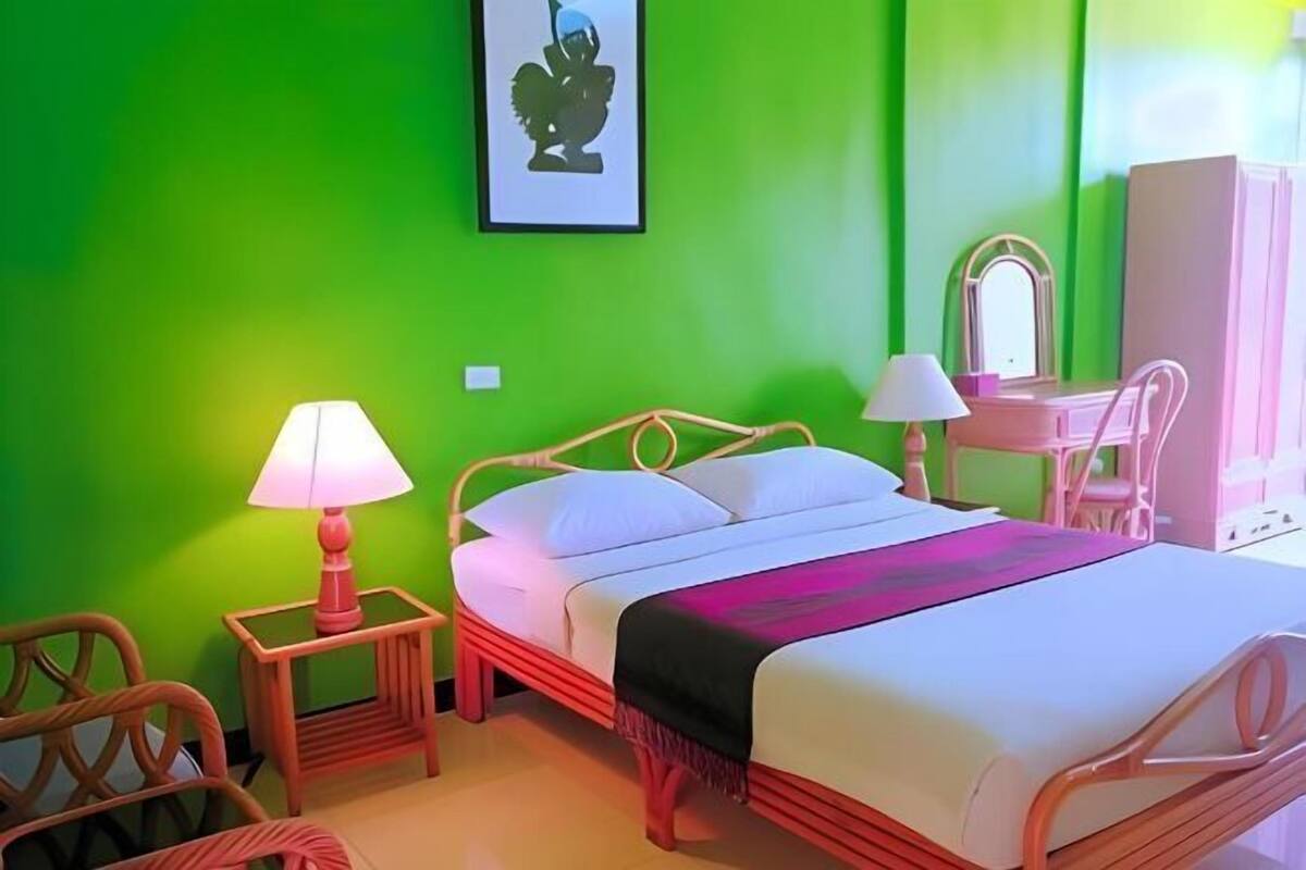 Minibar, in-room safe, desk, blackout drapes