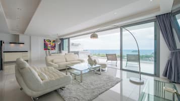 Luxury Villa, 2 Bedrooms, Seaview ( Sunset Villas, Jacuzzi) | Beach/ocean view