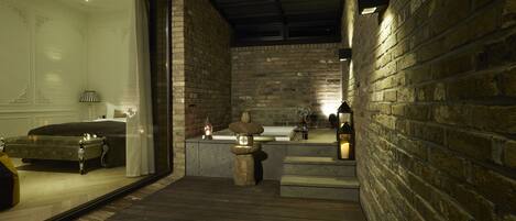 Suite, idromassaggio (C) | Terrazza/patio