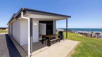 Villa, 2 Bedrooms, Beach View | 1 bedroom, iron/ironing board, free WiFi, bed sheets