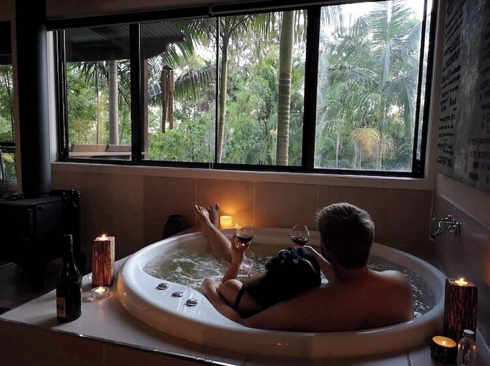Private spa tub