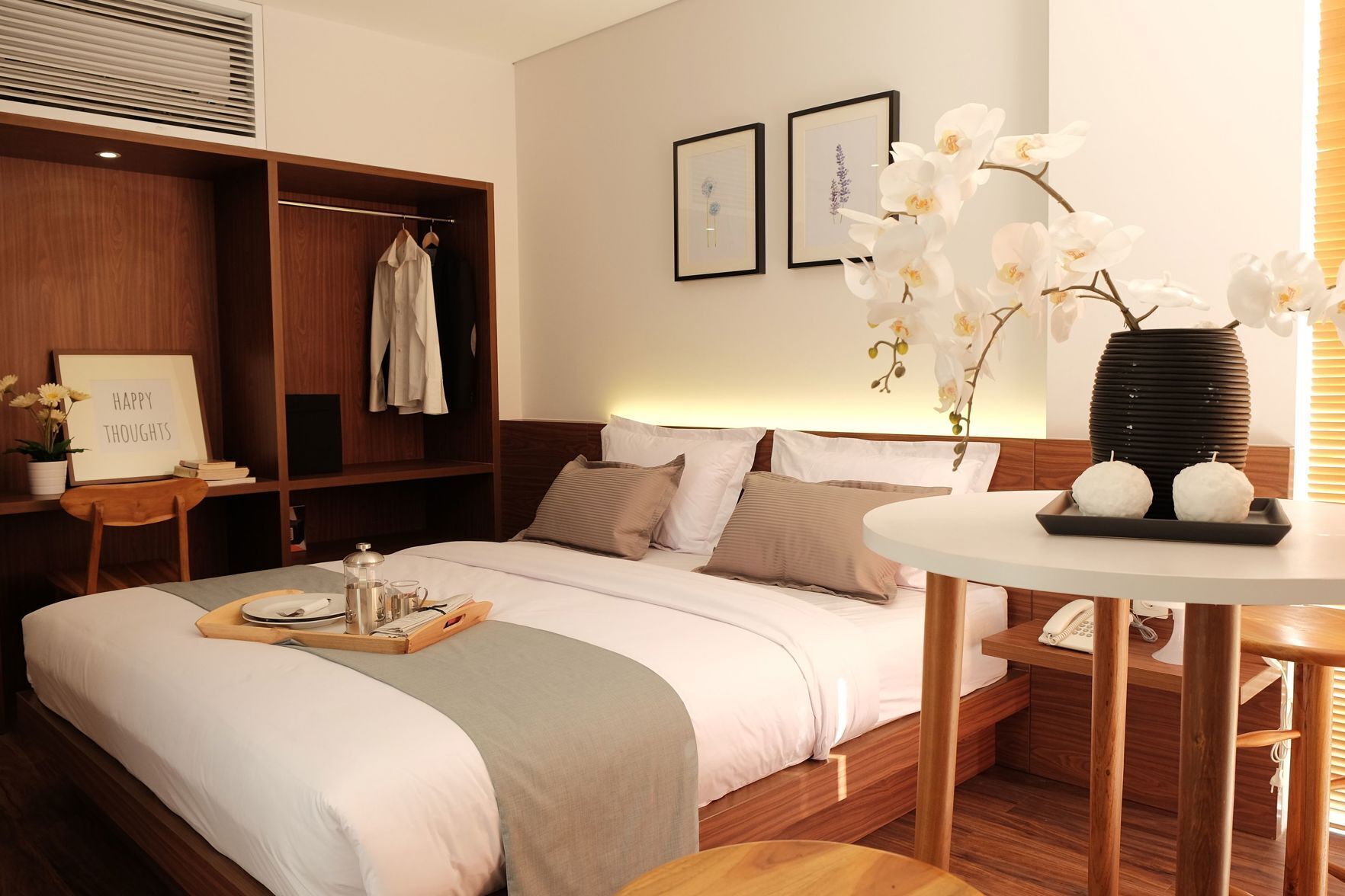 Premium bedding, in-room safe, desk, soundproofing