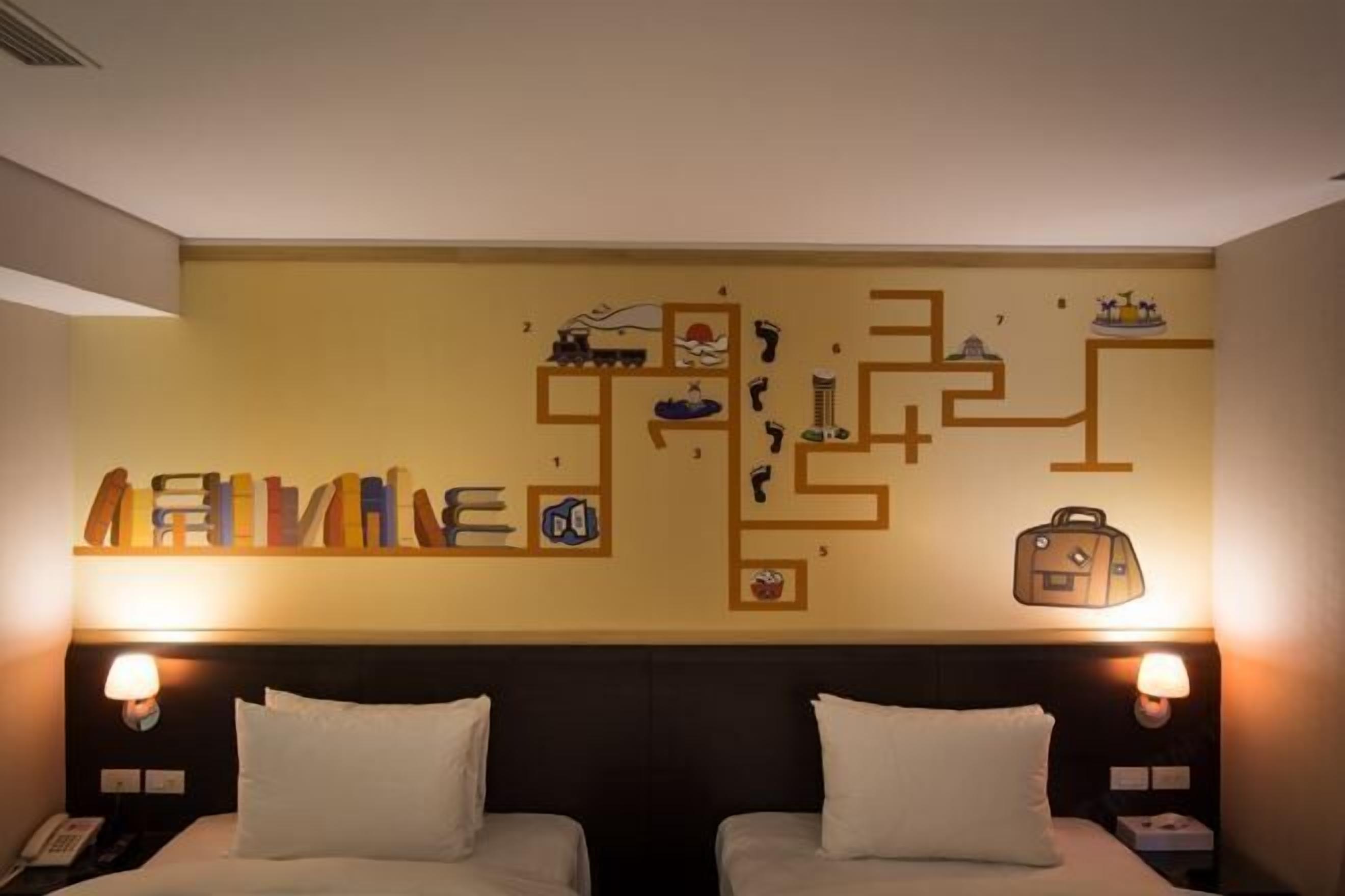 In-room safe, desk, soundproofing, free WiFi