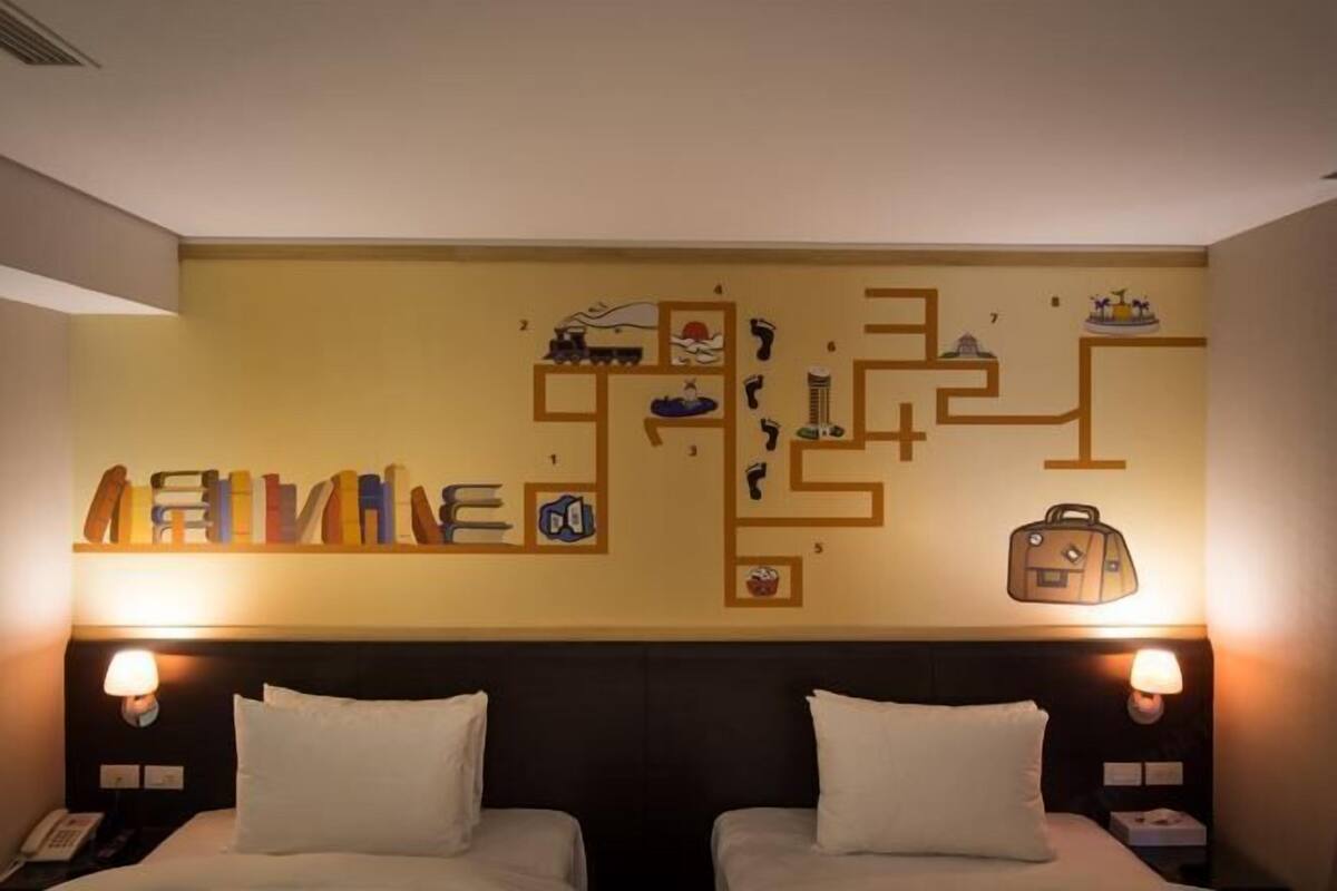 In-room safe, desk, soundproofing, free WiFi