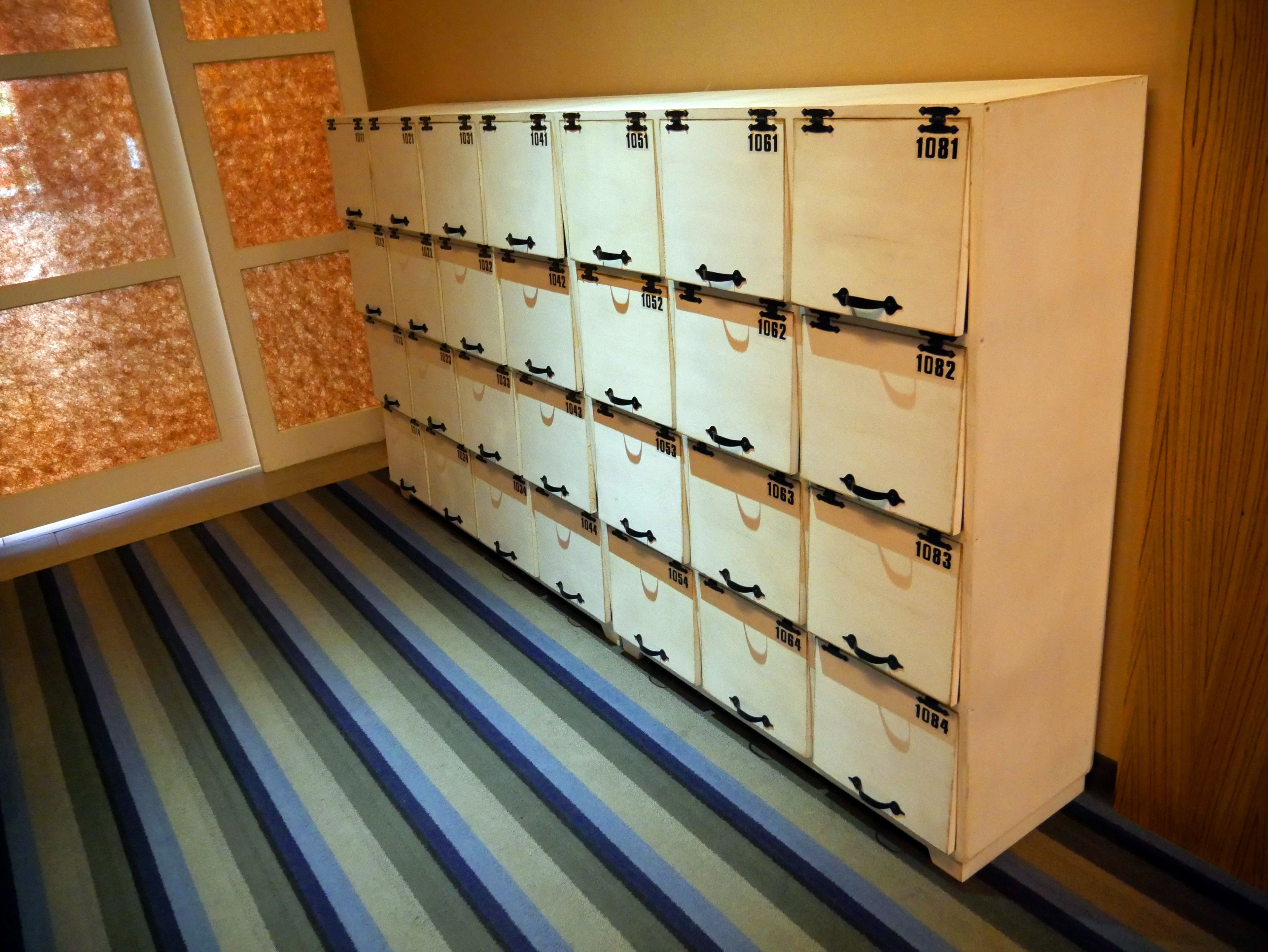 in-room safe, desk, soundproofing, free wifi