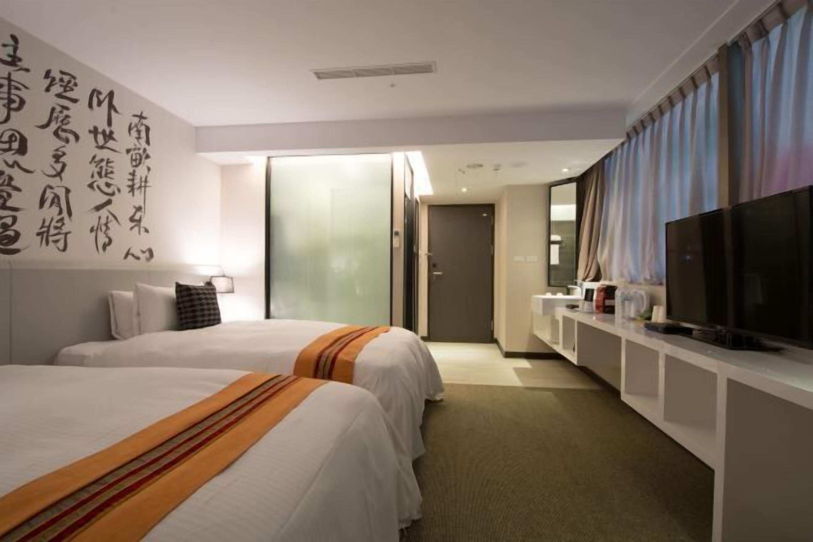 In-room safe, desk, soundproofing, free WiFi