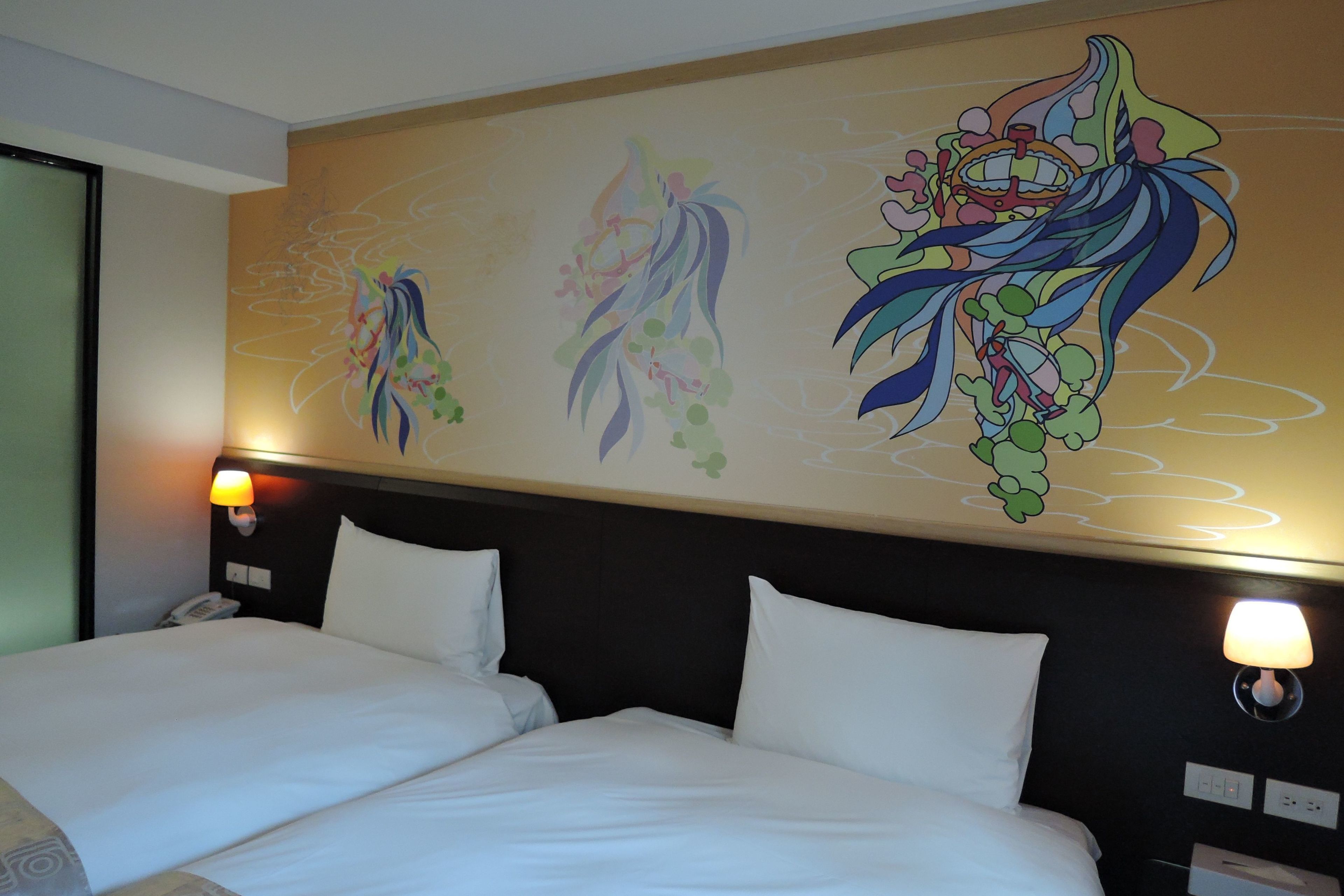 in-room safe, desk, soundproofing, free wifi