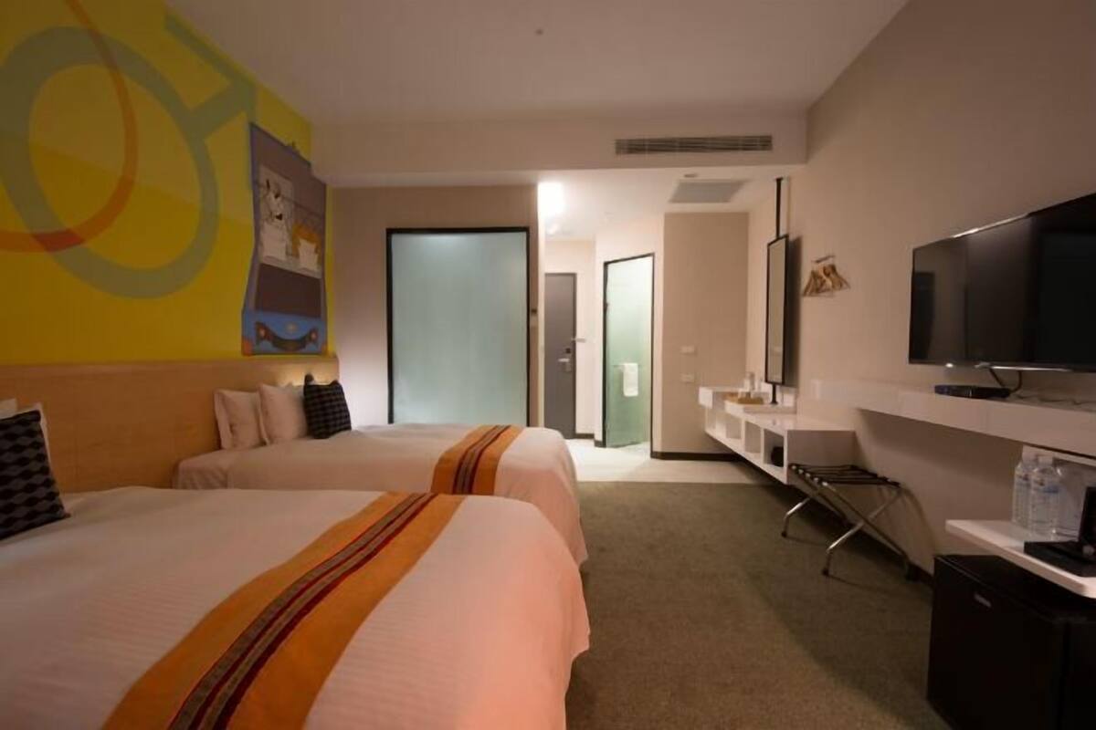 In-room safe, desk, soundproofing, free WiFi