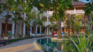 Enceinte de lâhĂ©bergement