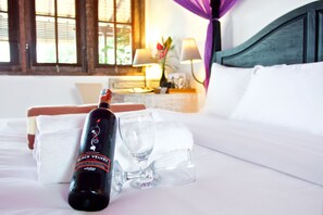 Suite (Spa) | Minibar, in-room safe, desk, free WiFi