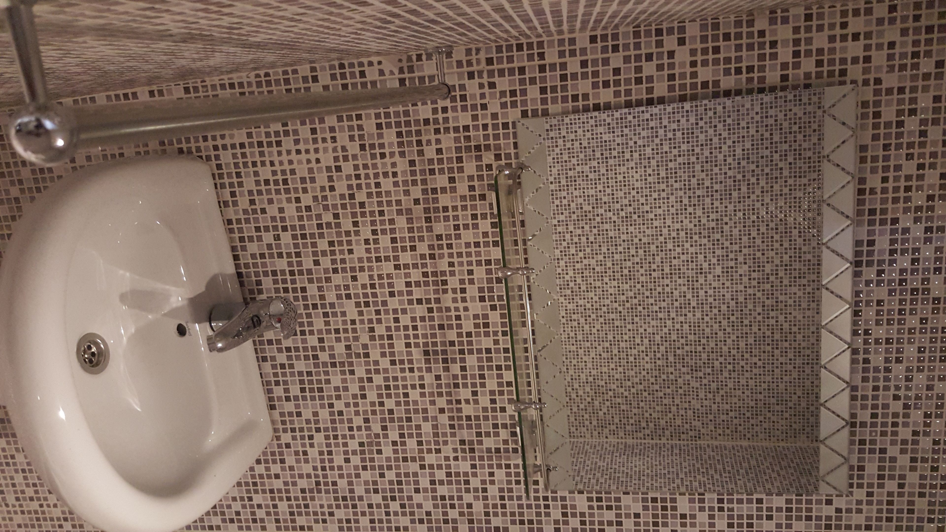 shower, free toiletries, towels