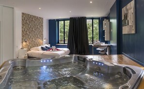 Double Room (Modern) | Jetted tub - La Font Vineuse (Saint-Pierre-d'Argencon)