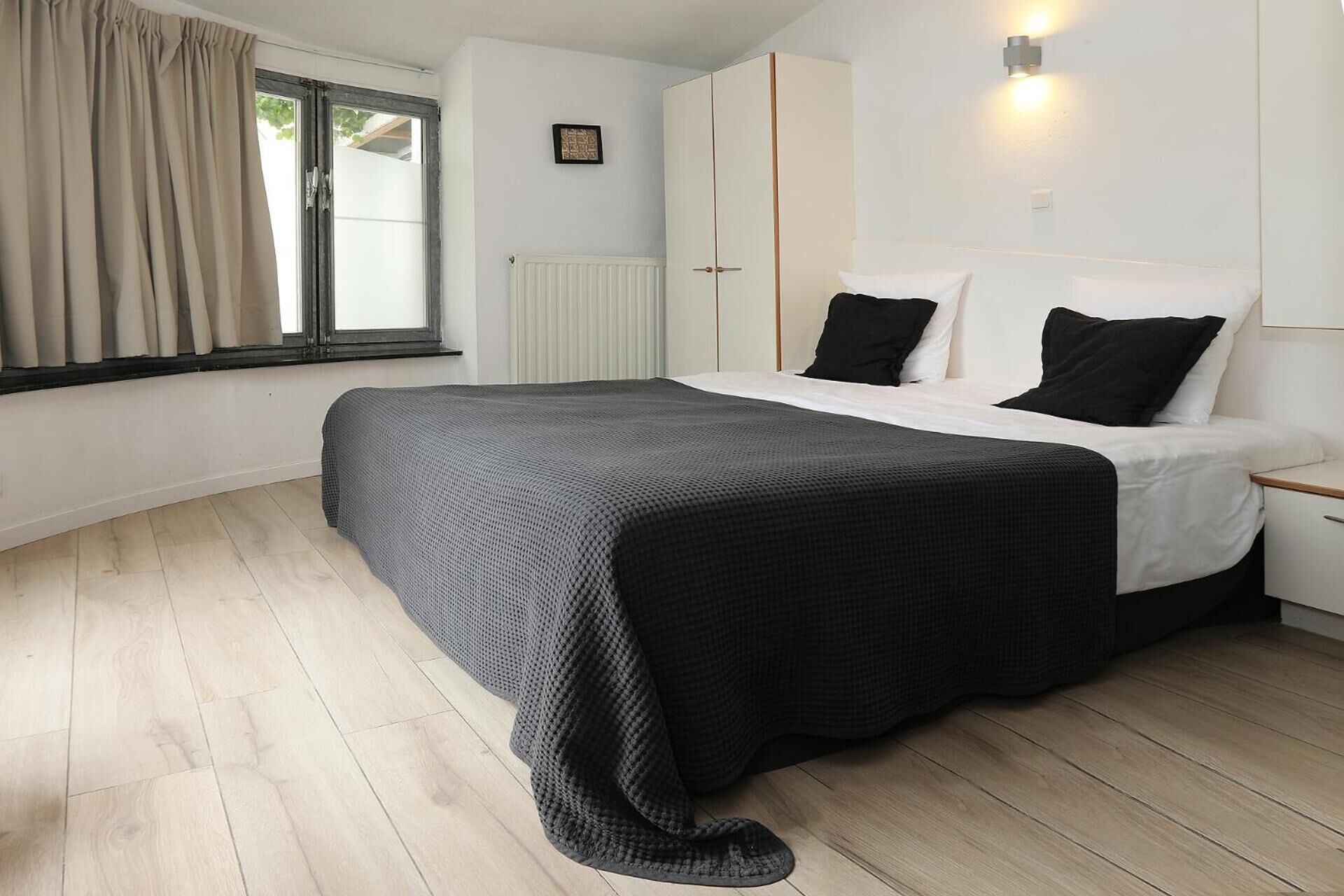 Desk, cots/infant beds, free WiFi