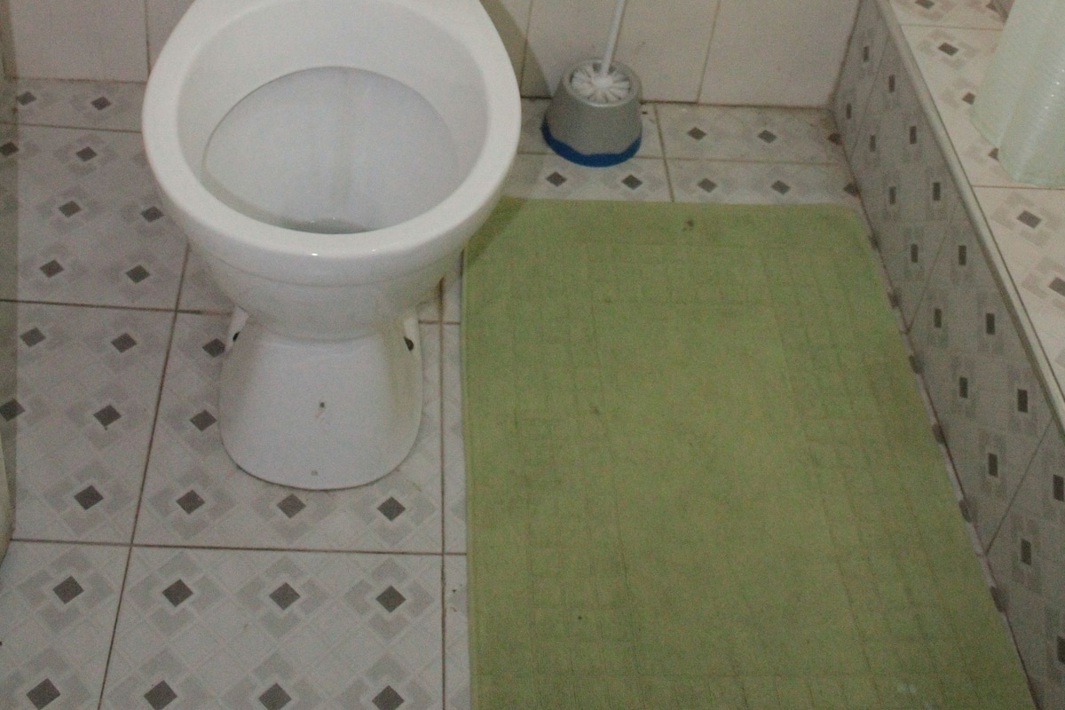 Combined shower/bathtub, spring water bathtub, rainfall showerhead