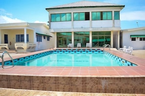 Exterior - Hotel Loreto (Cape Coast)