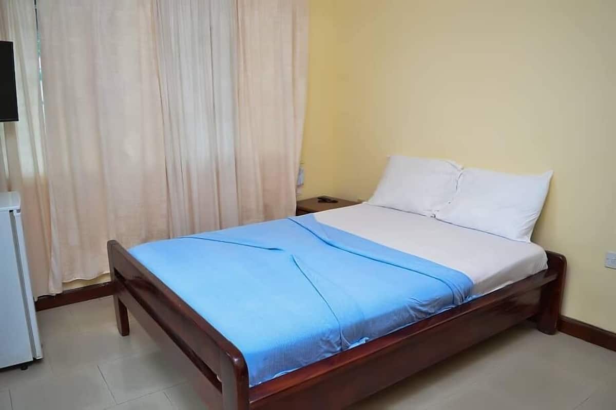Economy Double Room | In-room safe, free WiFi, bed sheets