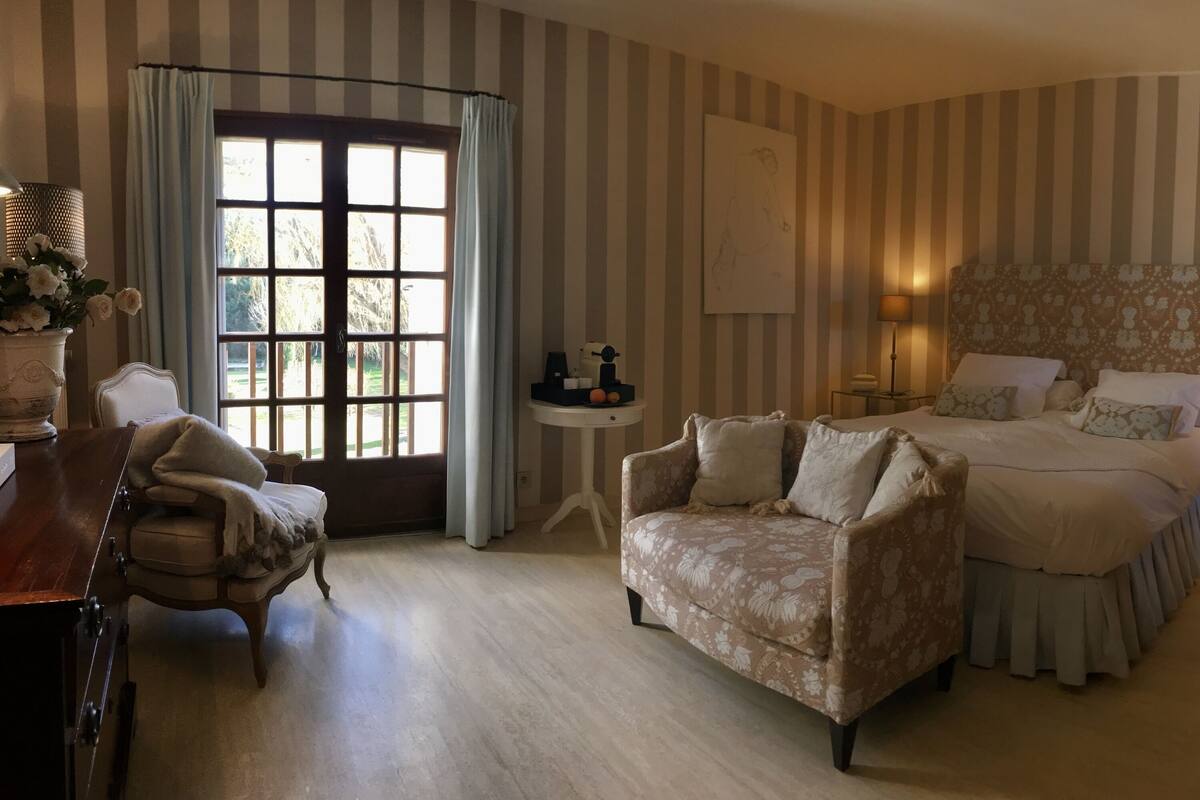 Junior Suite, 1 King Bed, Park View