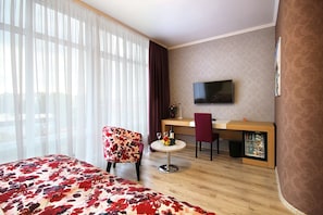 Quarto casal empresarial | 2 quartos, roupas de cama premium, frigobar, cofres nos quartos