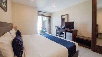 Superior-Doppelzimmer | Zimmersafe, Schreibtisch, kostenloses WLAN, Bettwäsche