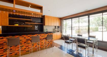 CAPITAL O 1102 The SP Boutique