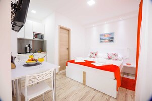 Premium bedding, free WiFi, bed sheets