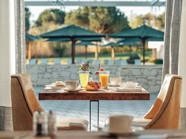 Desayuno buffet incluido todos los días