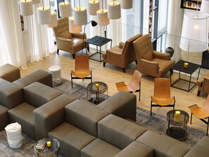 Lobby sitting area - Hotel Camiral - The Leading Hotels of the World (Caldes de Malavella)