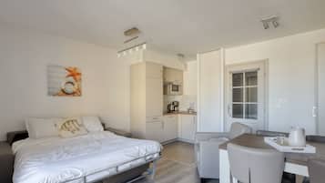 Standard Apartment, Balcony | Living area