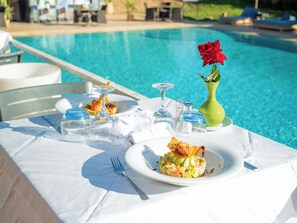 3 restaurants, breakfast, lunch, dinner served; international cuisine  - Valeria Madina Club Resort All Inclusive (Marrakech)