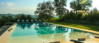 Chianti Yoga - The Tuscan Collection