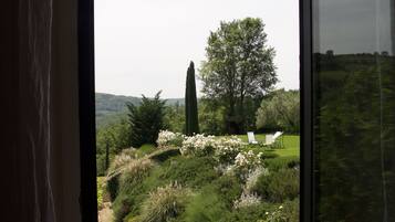 Doppia Design, 1 camera da letto, vista vigneti | Biancheria da letto di alta qualità, una cassaforte in camera