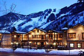 Front of property - The Innsbruck Aspen by Frias (Aspen)