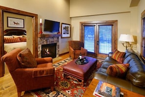 1 bedroom, premium bedding, free WiFi, bed sheets - The Innsbruck Aspen by Frias (Aspen)